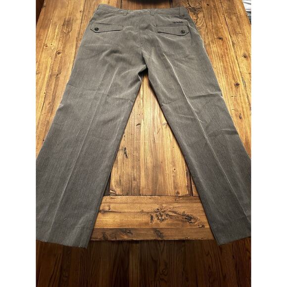 Travis Mathew Pants Performance Stretch Gray Flat Front Golf Slacks Size 34 - Picture 10 of 16